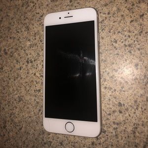 iphone 6 good condition *used*